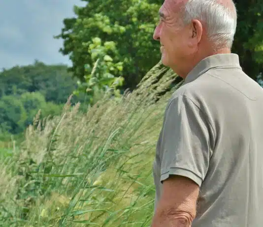 Atteindre l’autonomie financière après 60 ans : conseils pratiques Comment s'assurer une autonomie financière en tant que senior ?
